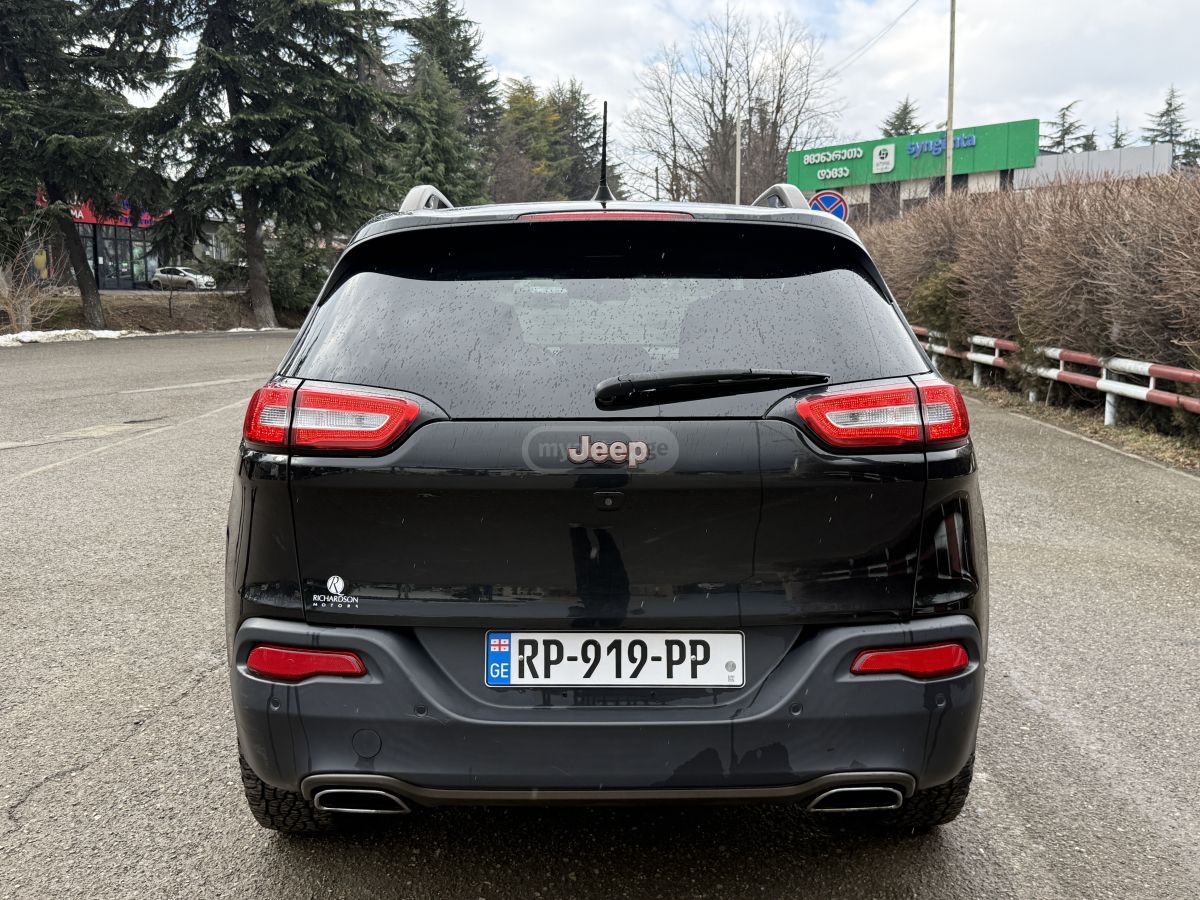Jeep Cherokee 2016 — photo 2