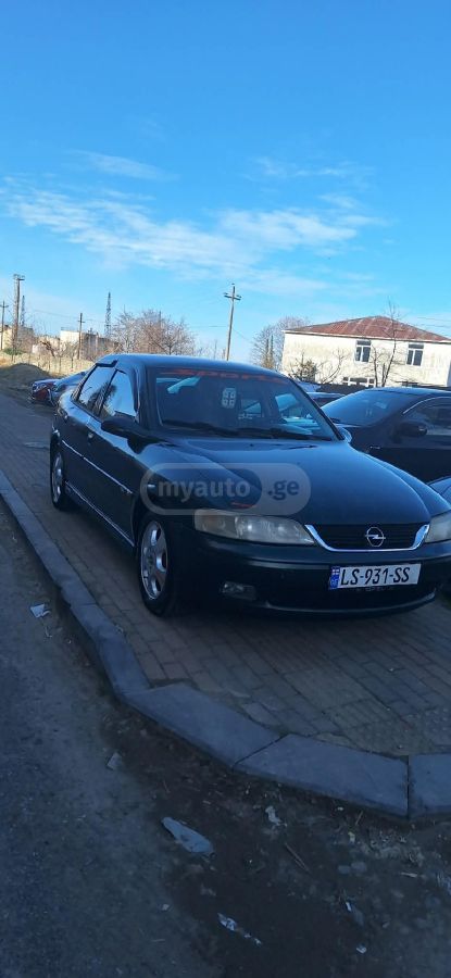 Opel Vectra 1999 — photo 2
