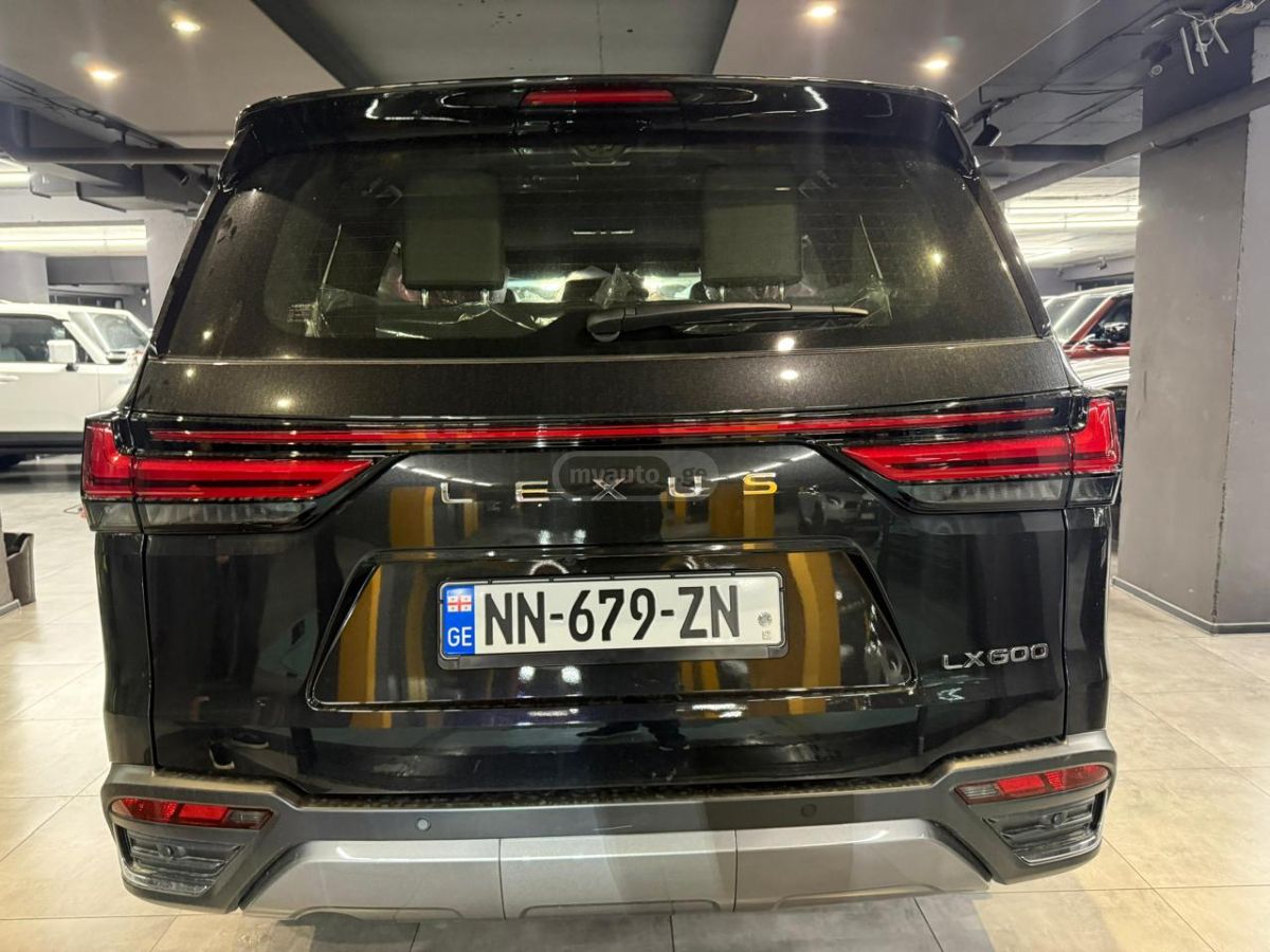 Lexus LX 600 2025 — photo 2