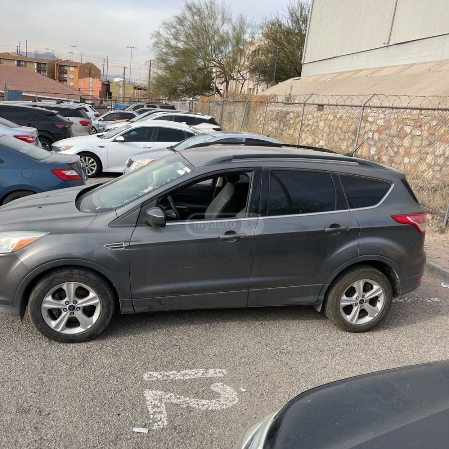 Ford Escape 2014 — photo 2