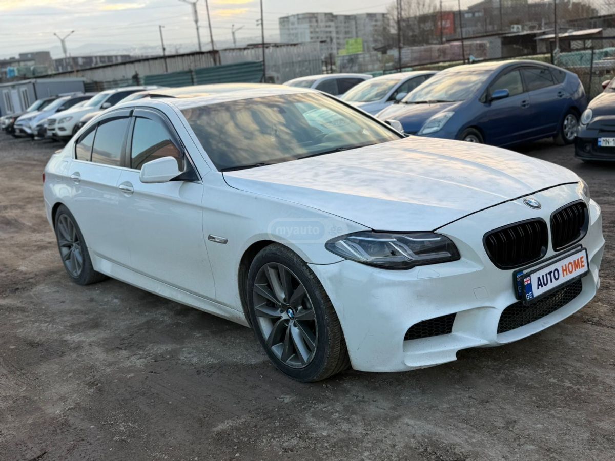 BMW 528 2010 — photo 2