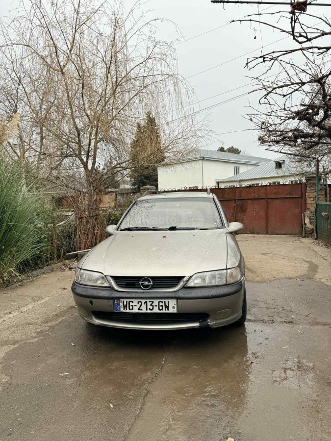 Opel Vectra 1997 — photo 2