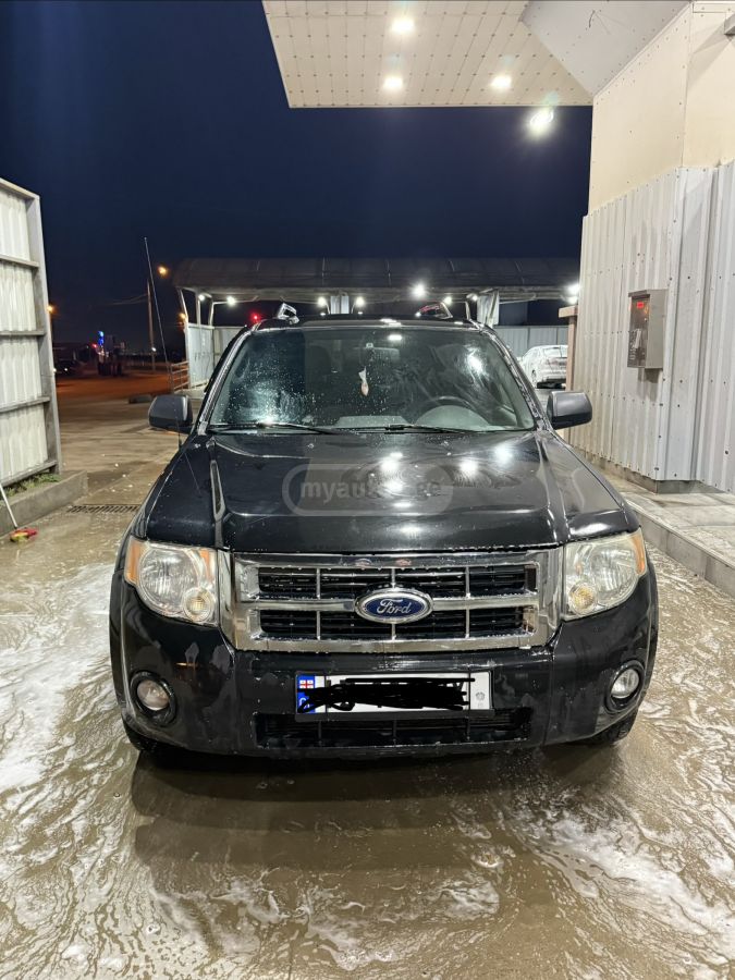 Ford Escape 2011 — photo 2