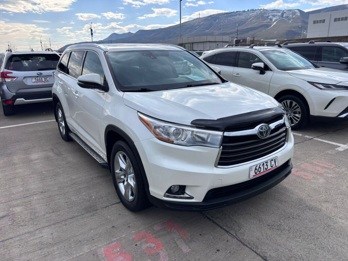 Toyota Highlander 2016 — photo 2