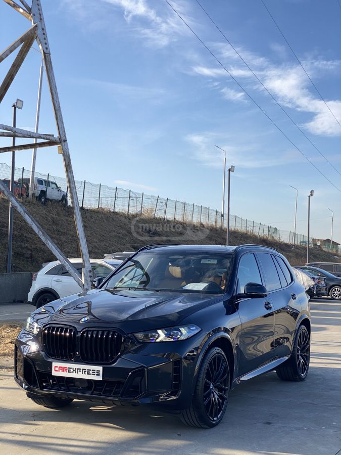 BMW X5 2018 — photo 2