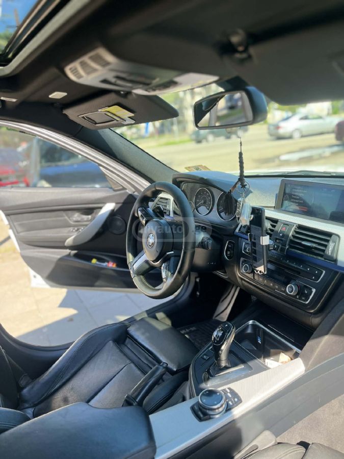 BMW 335
