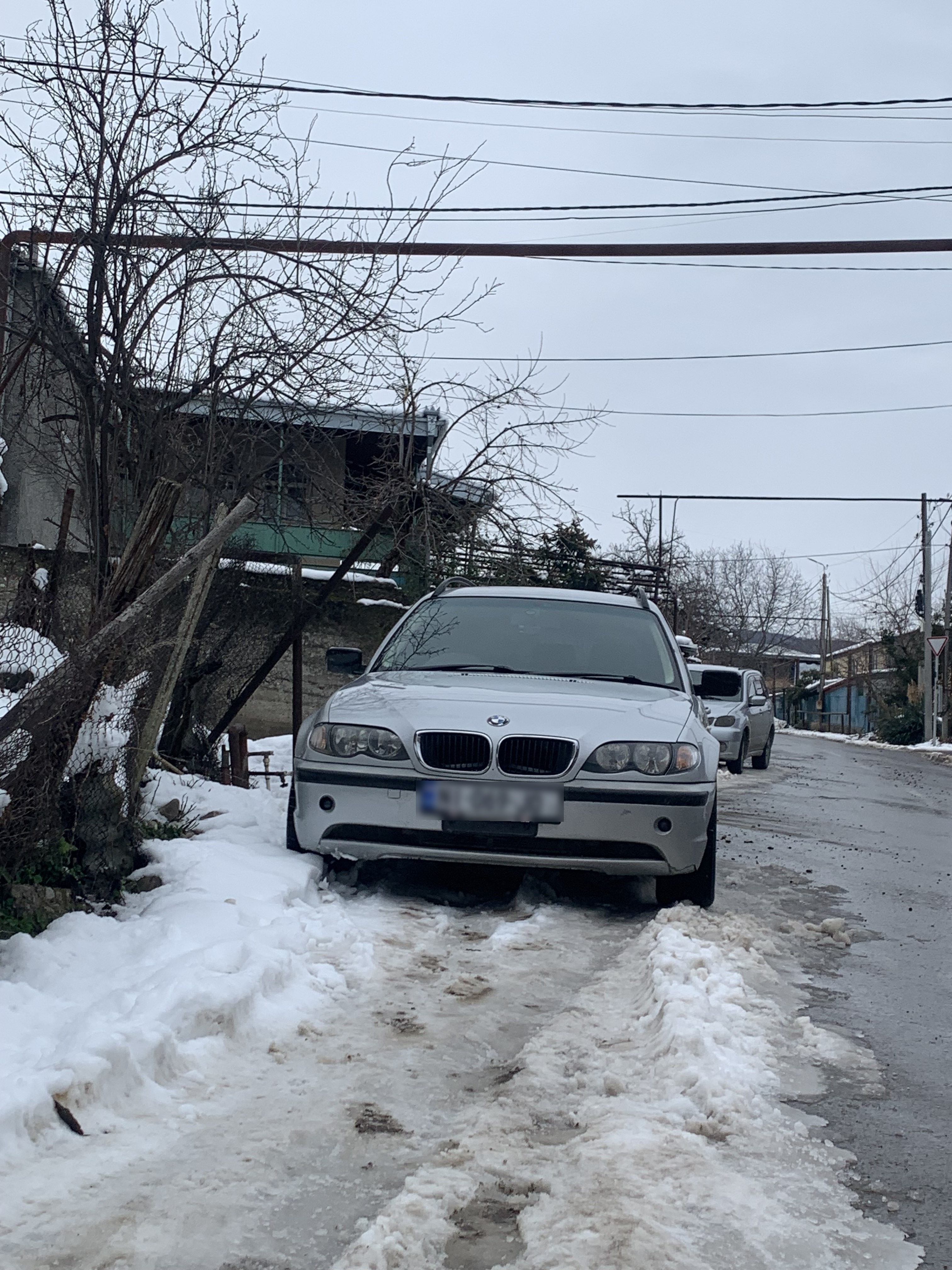 BMW 325 2004 — photo 2