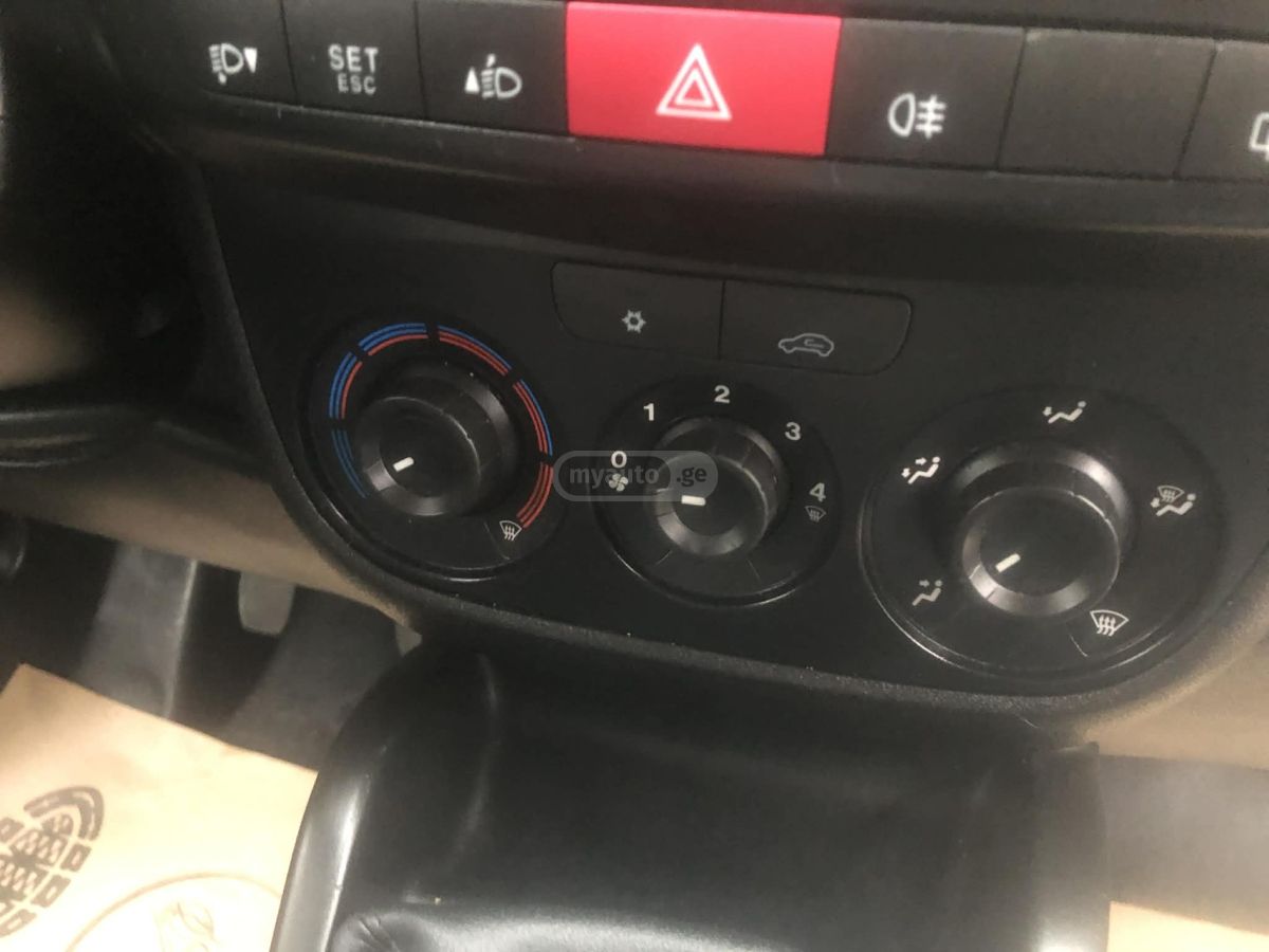 Opel Combo 2016 — photo 2