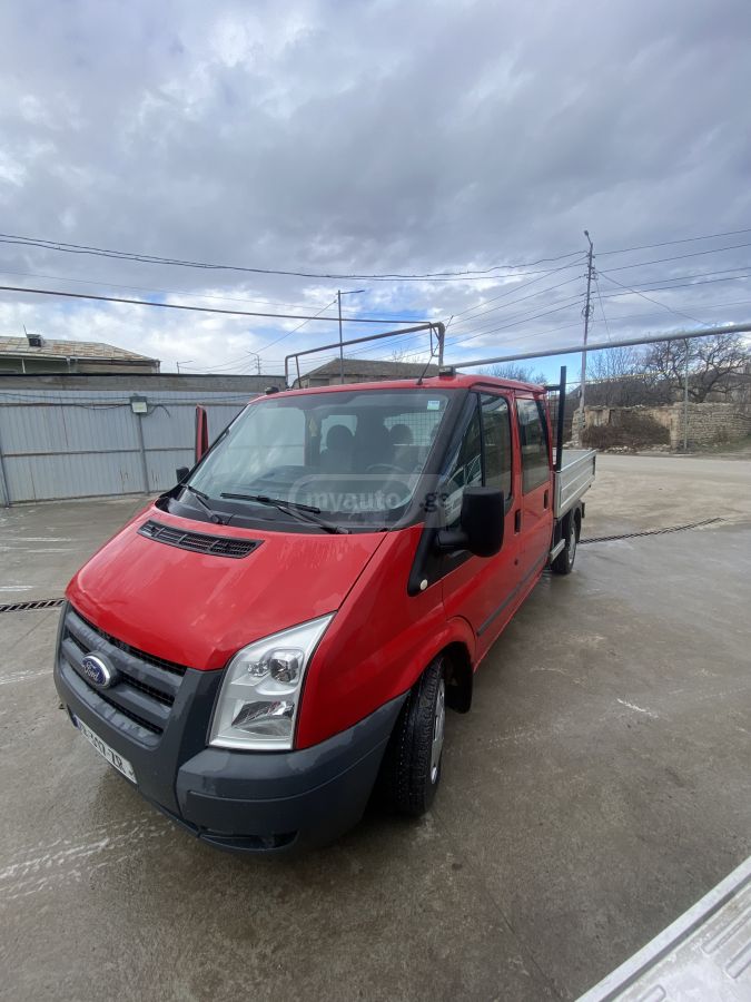 Ford Transit 2010 — photo 2
