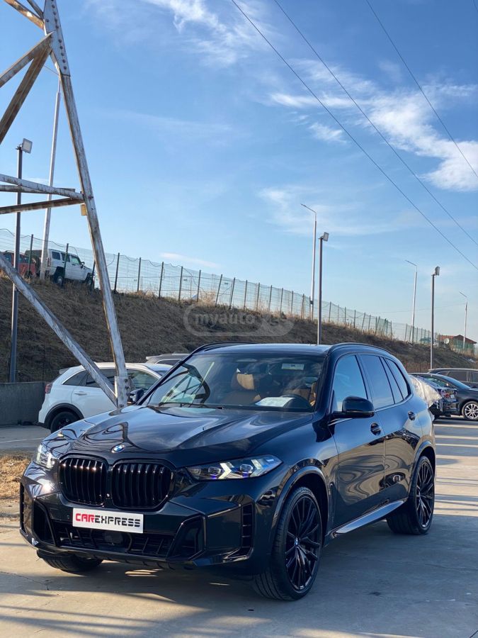 BMW X5 2018 — photo 2