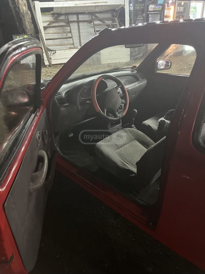 Nissan Micra 1995 — photo 2