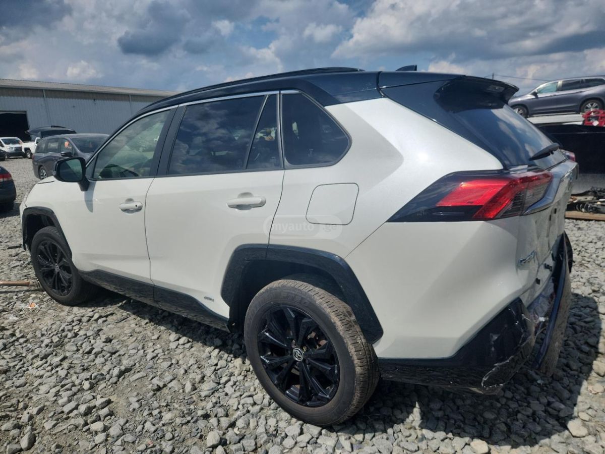 Toyota RAV4 2022 — photo 2