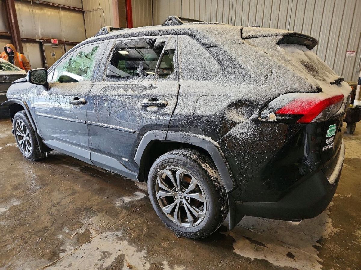 Toyota RAV 4 2022 — photo 2