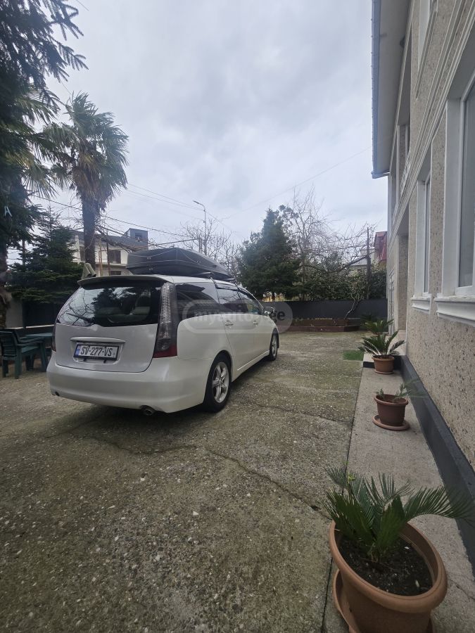 Mitsubishi Grandis 2003 — photo 2