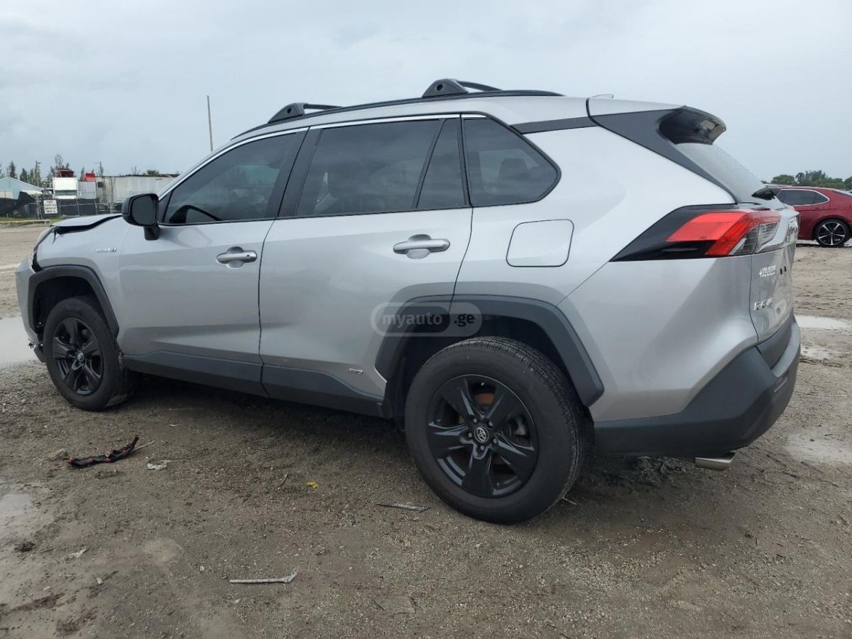 Toyota RAV 4 2020 — photo 2