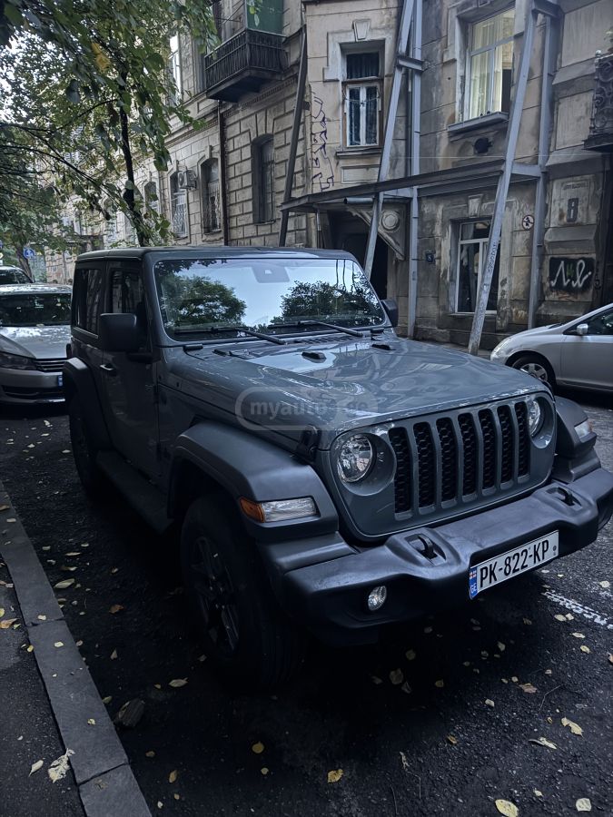 Jeep Wrangler 2023 — photo 2