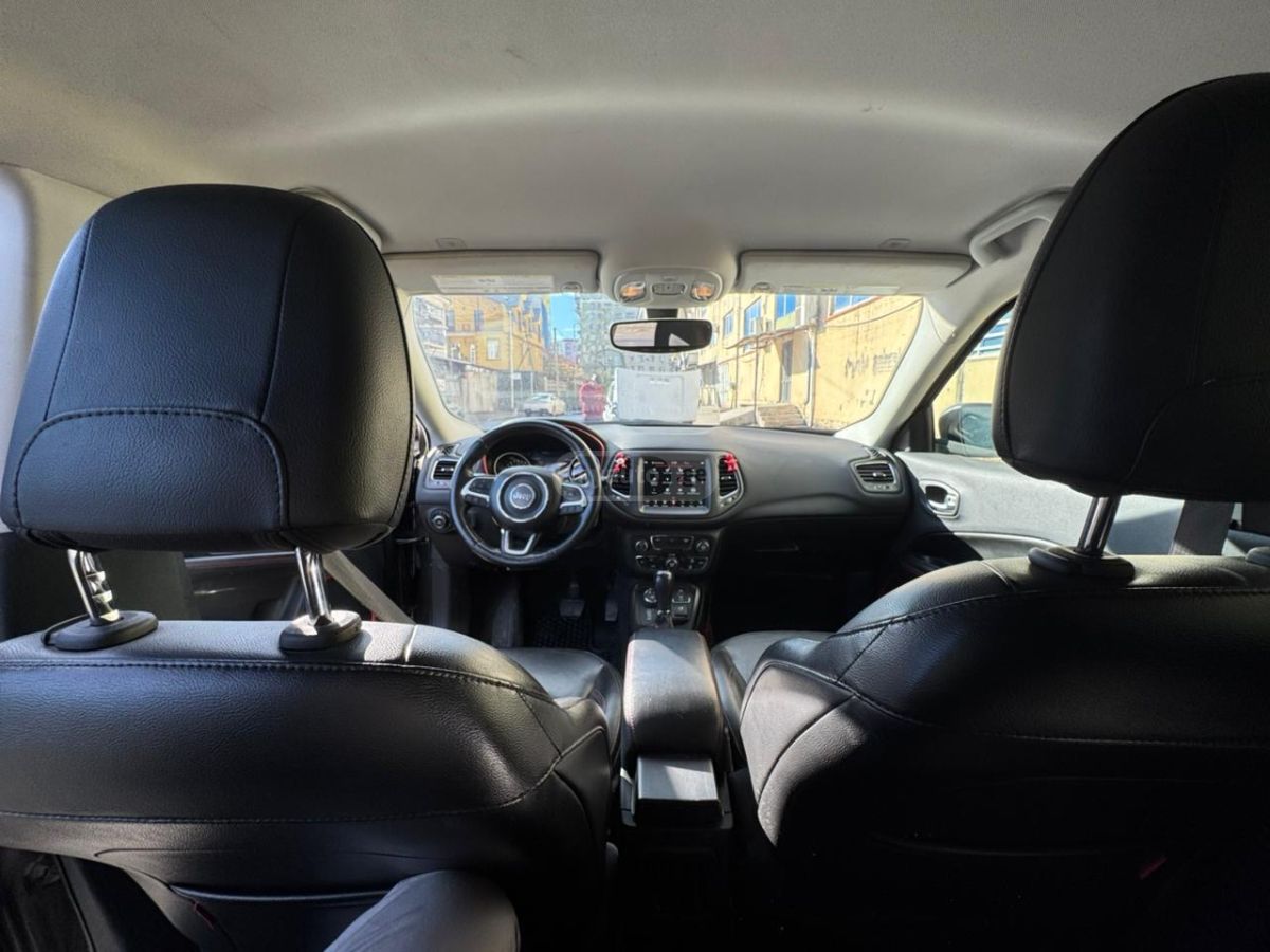 Jeep Compass 2018 — photo 2