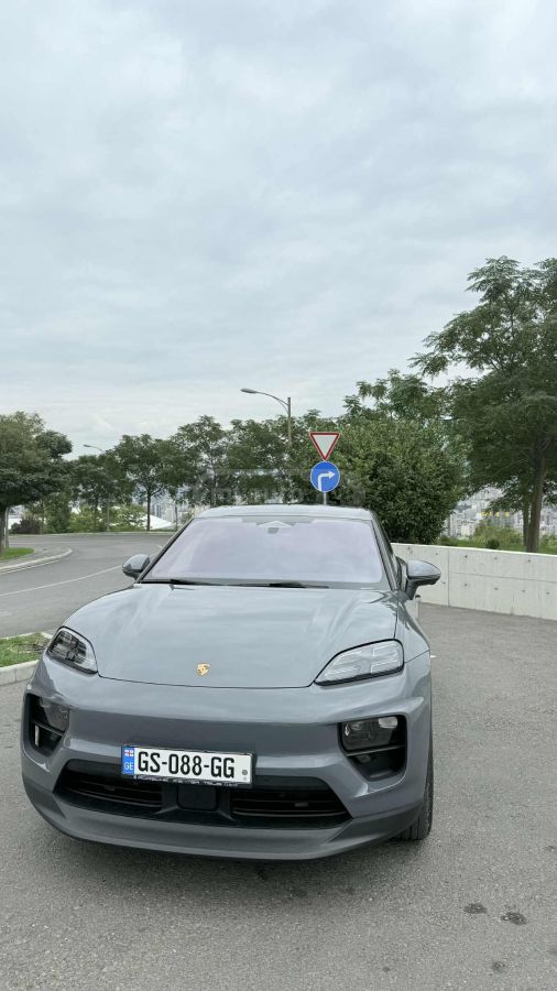 Porsche Macan 2025 — photo 2