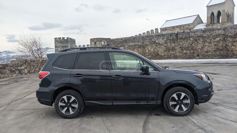 Subaru Forester 2016 — photo 2