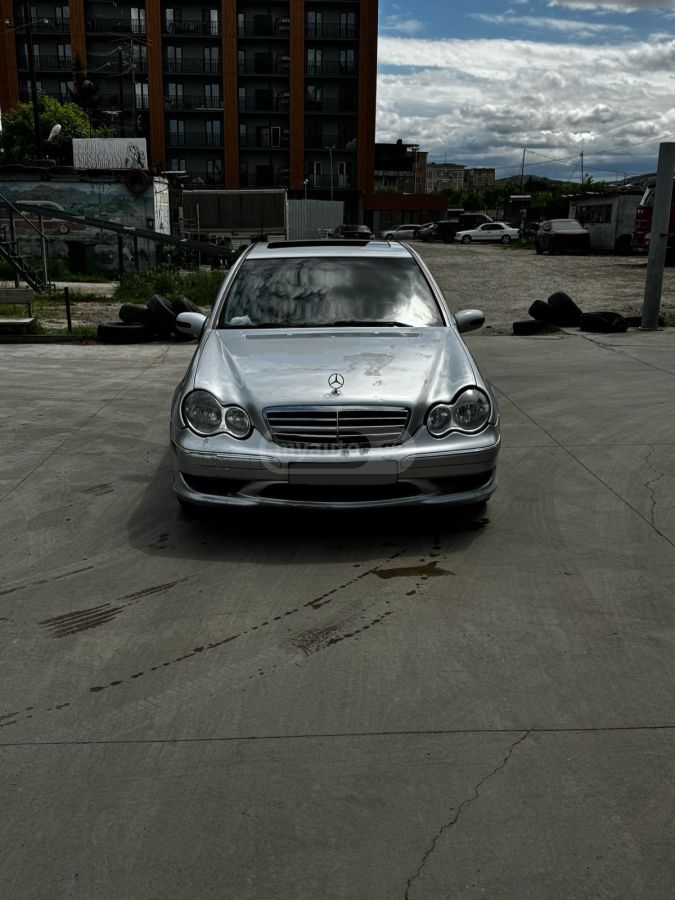 Mercedes-Benz C 230 2007 — photo 2