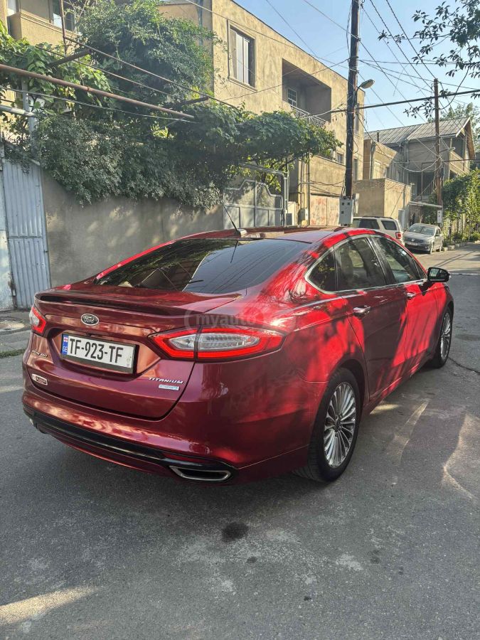 Ford Fusion 2013 — photo 2
