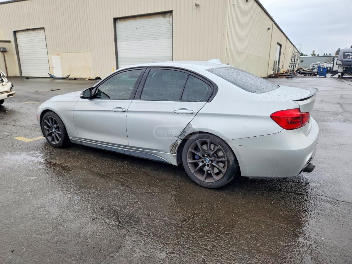 BMW 328 2016 — photo 2