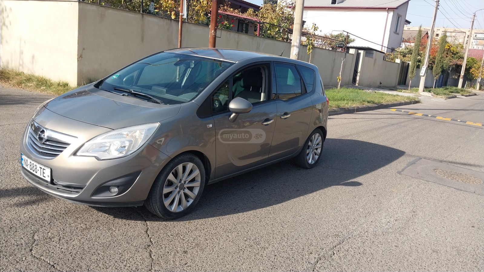 Opel Meriva 2010 — photo 2