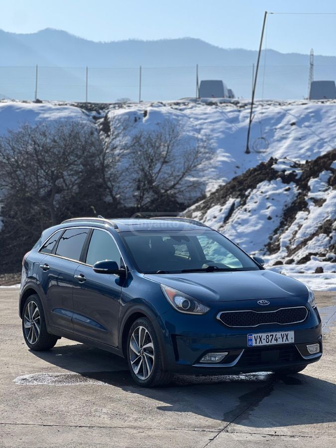 Kia Niro 2016 — photo 2