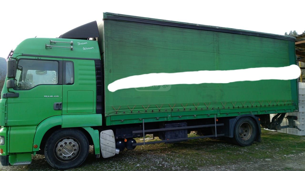 Isuzu TGA