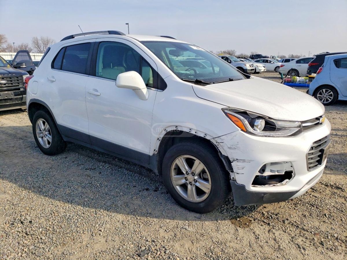 Chevrolet Trax 2017 — photo 2