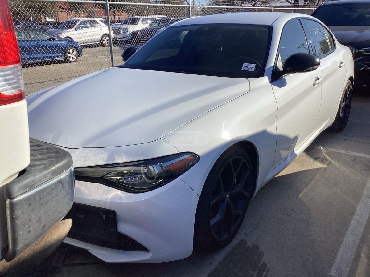 Alfa Romeo Giulia