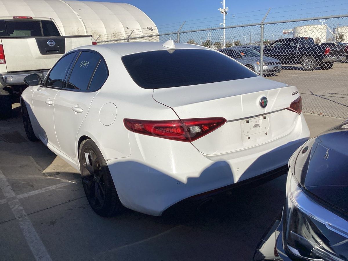 Alfa Romeo Giulia 2020 — photo 2