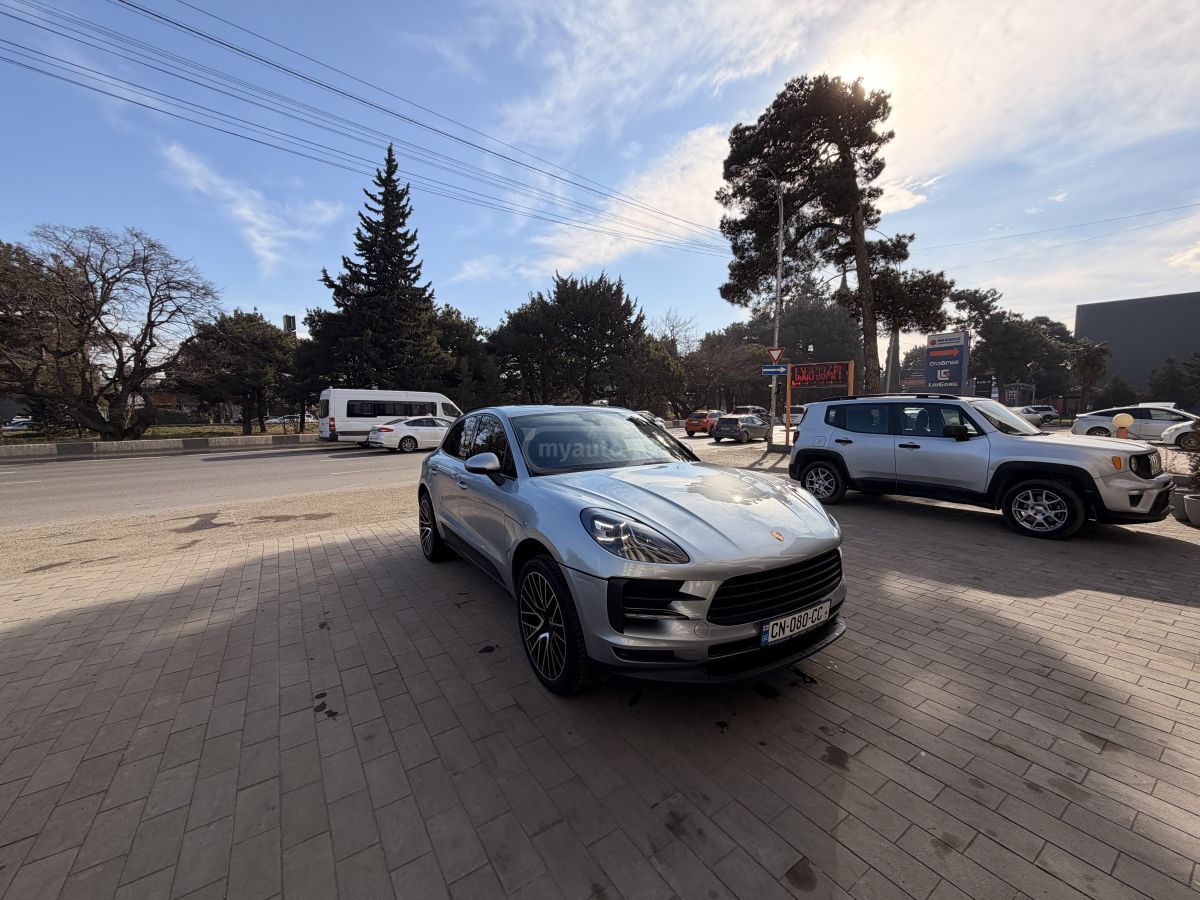Porsche Macan 2020 — photo 2