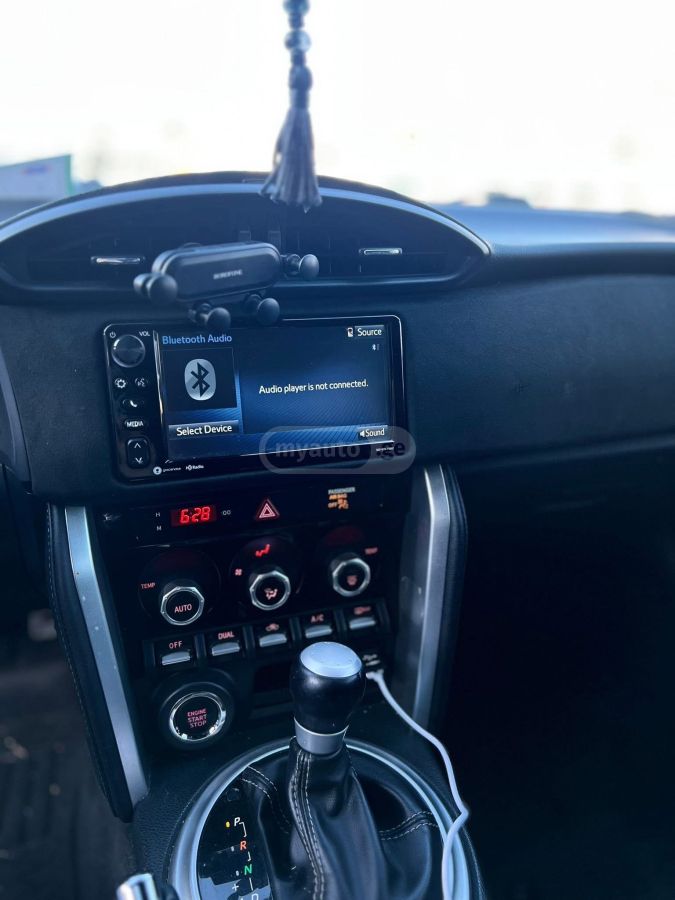 Toyota GT 86 2018 — photo 2