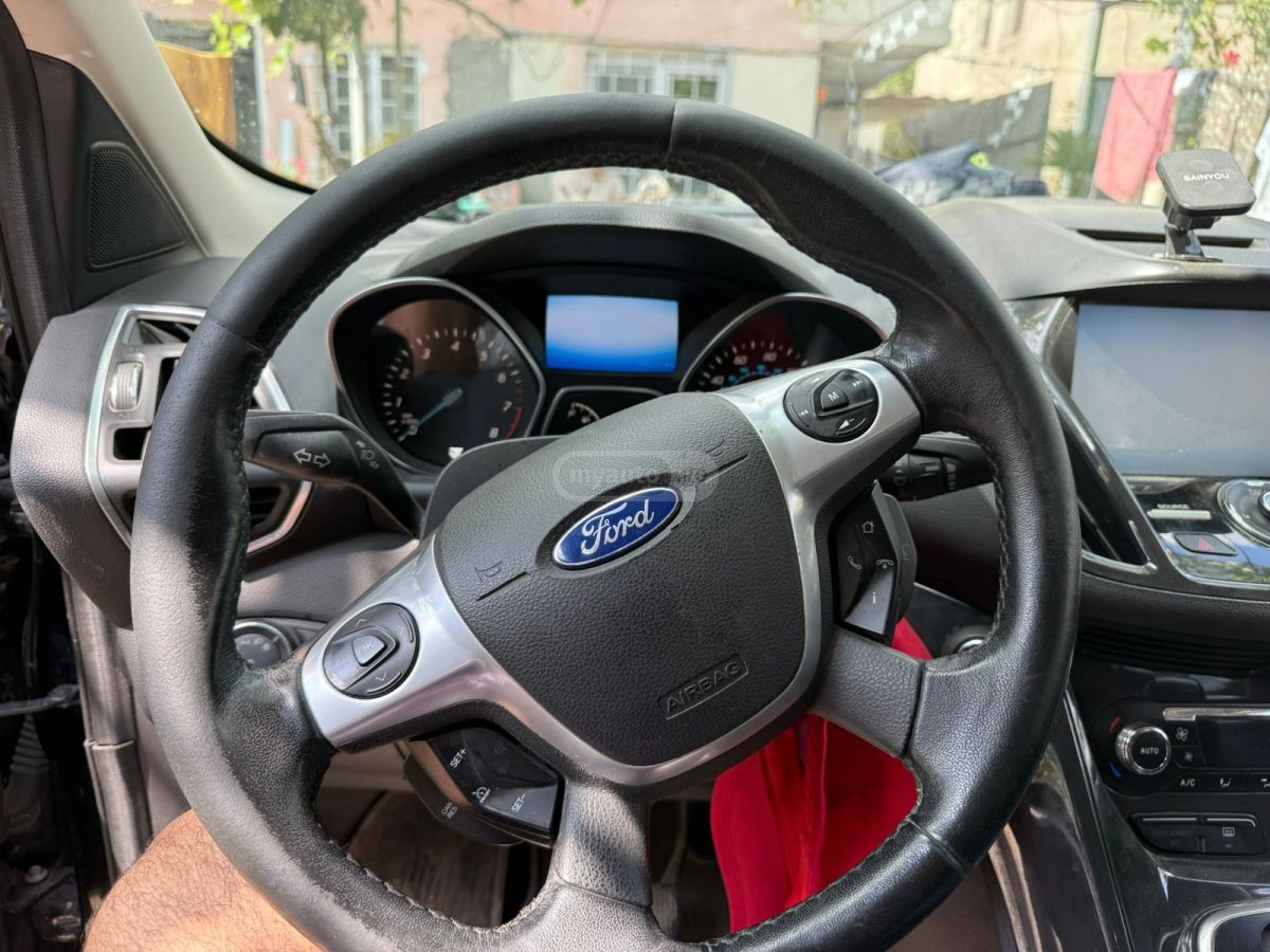 Ford Escape