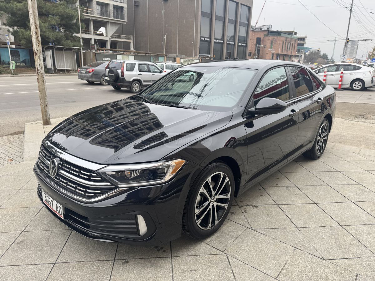 Volkswagen Jetta 2024 — photo 2