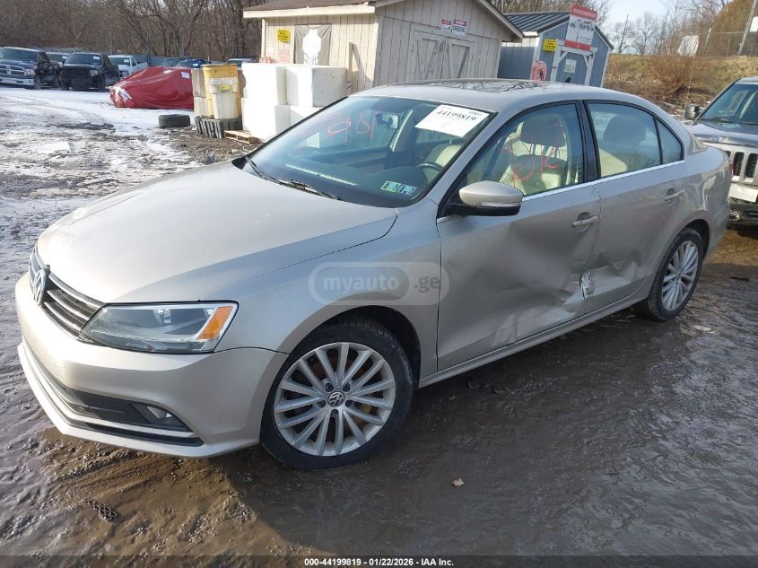 Volkswagen Jetta 2015 — photo 2