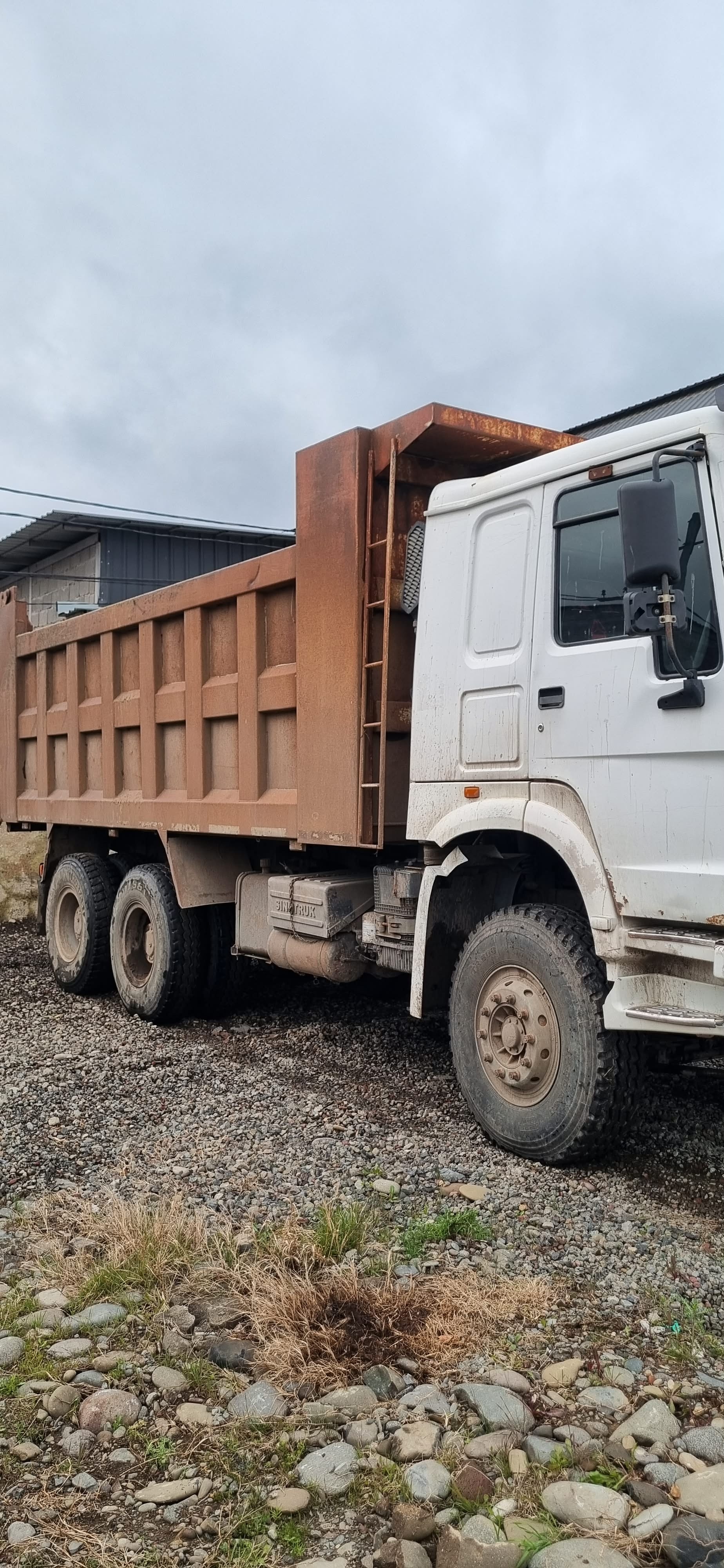UAZ 336 2012 — photo 2