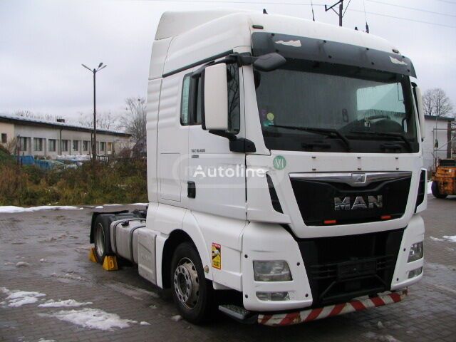 Isuzu TGX