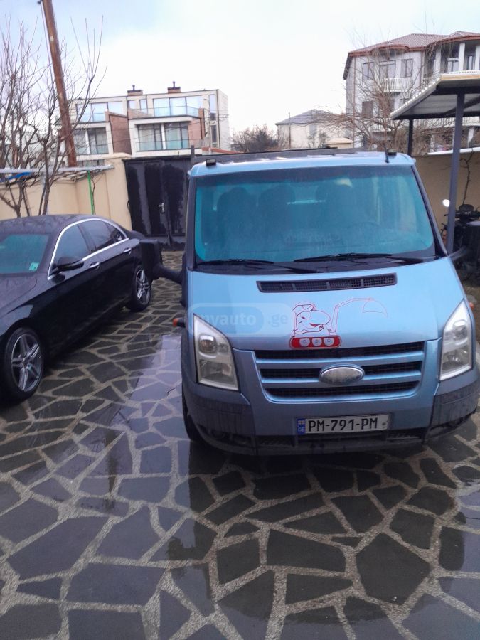 Ford Transit 2009 — photo 2