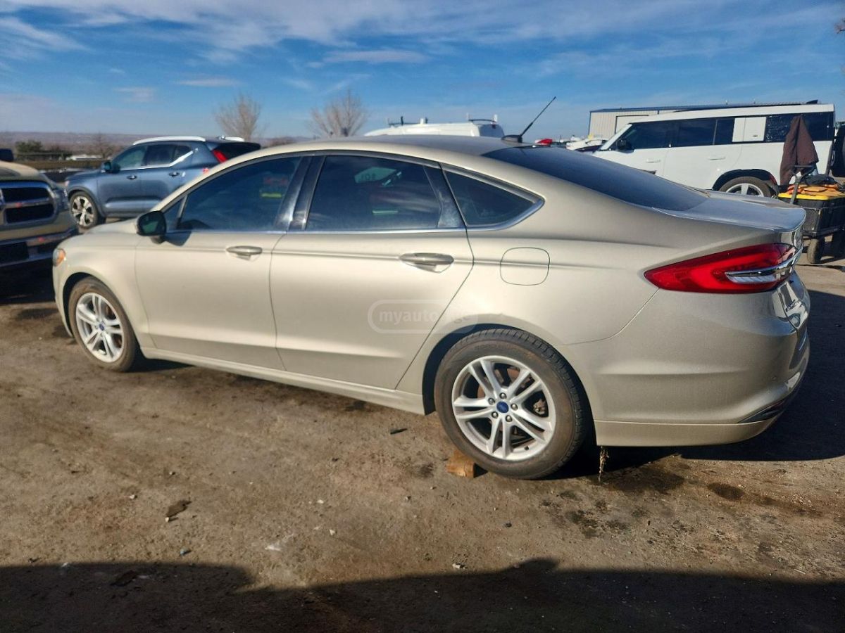 Ford Fusion 2018 — photo 2