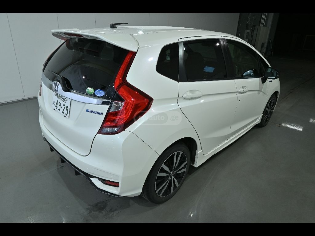 Honda Fit 2018 — photo 2