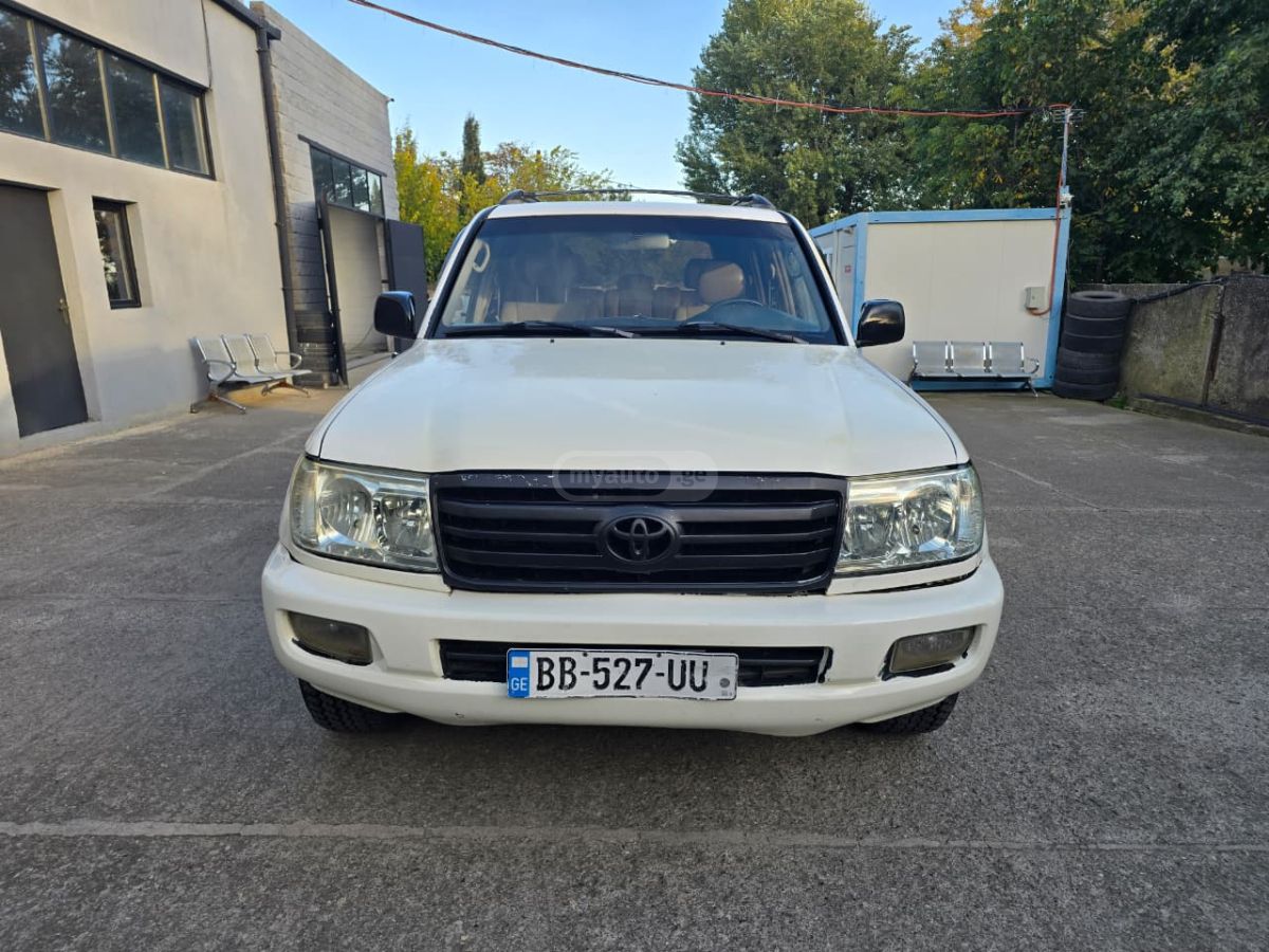 Toyota Land Cruiser 2001 — photo 2