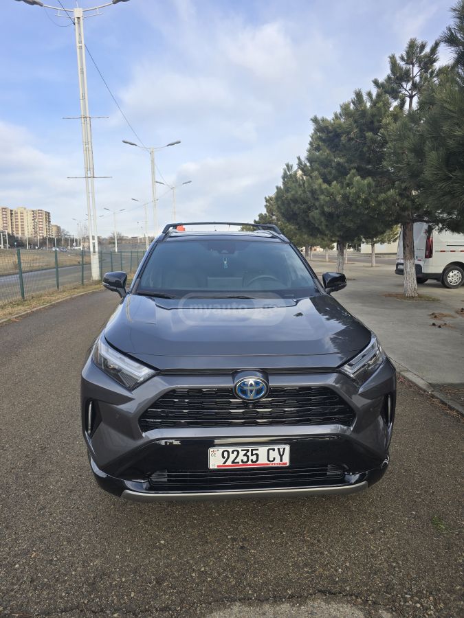 Toyota RAV4 2023 — photo 2