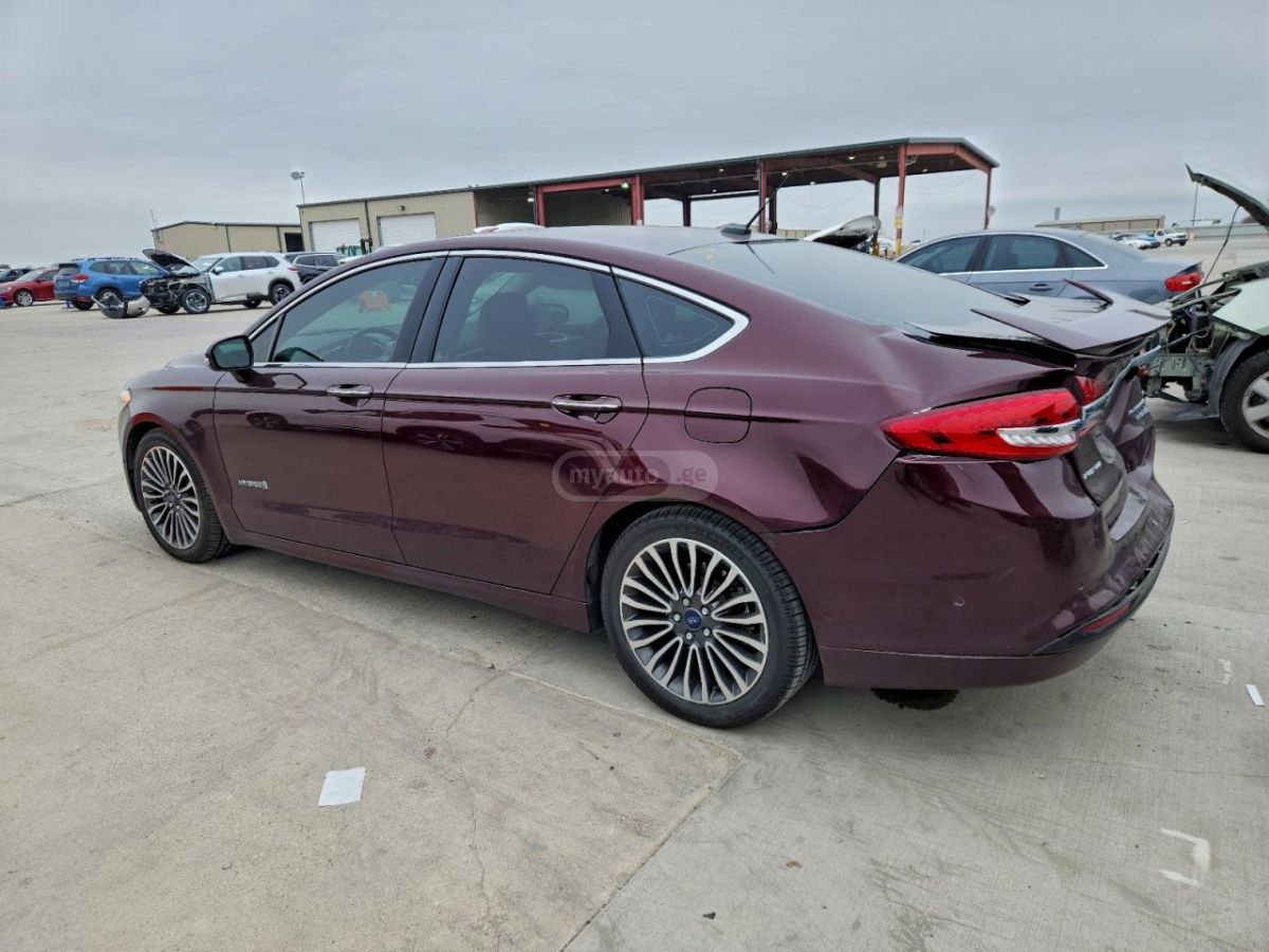 Ford Fusion 2018 — photo 2