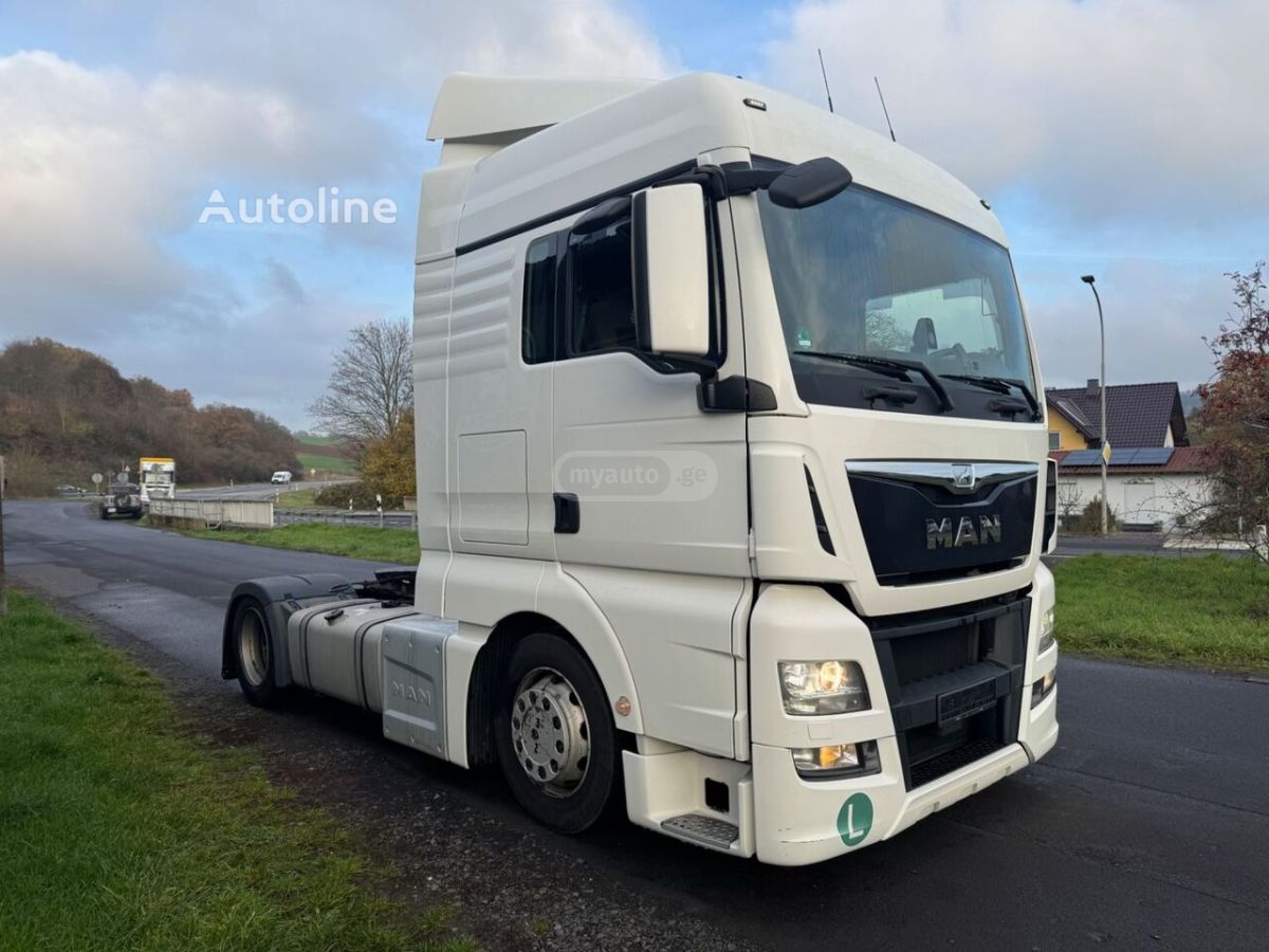 Isuzu TGX