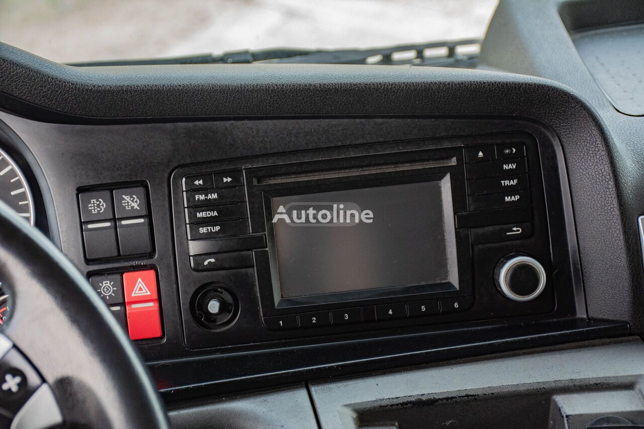 Isuzu TGX 2016 — photo 2