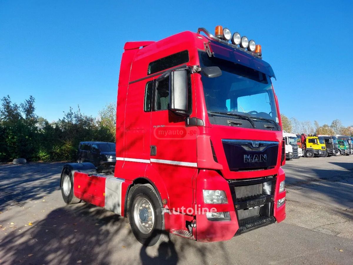 Isuzu TGX
