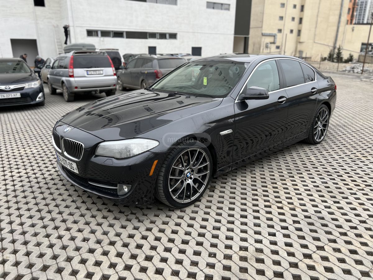 BMW 528 2012 — photo 2