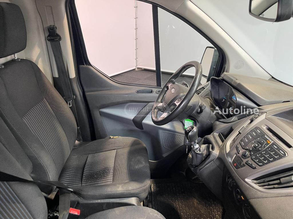 Ford Transit 2017 — photo 2